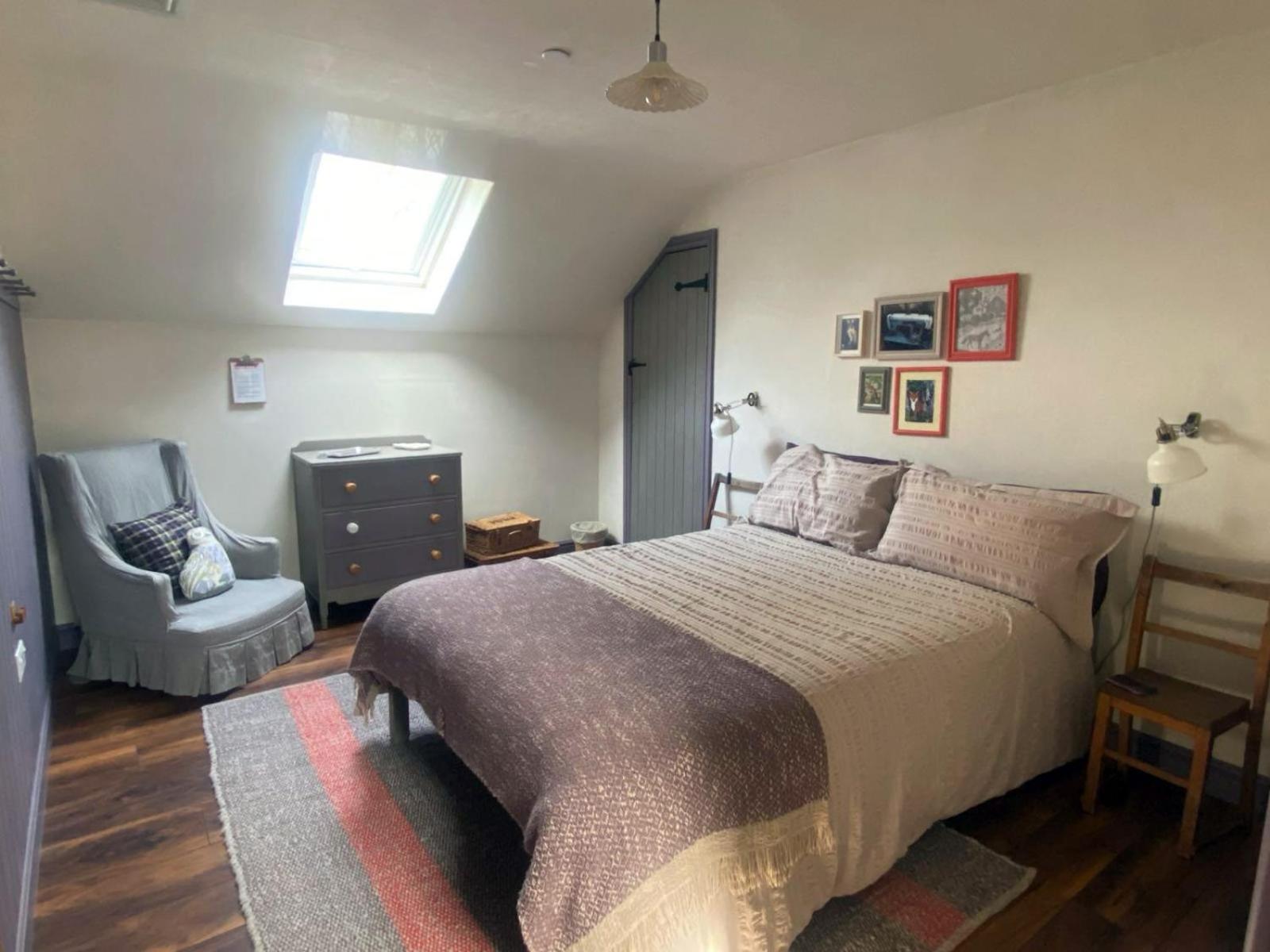 Creatively Converted Barn In Accessible Rural Spot Llanwrda Kültér fotó
